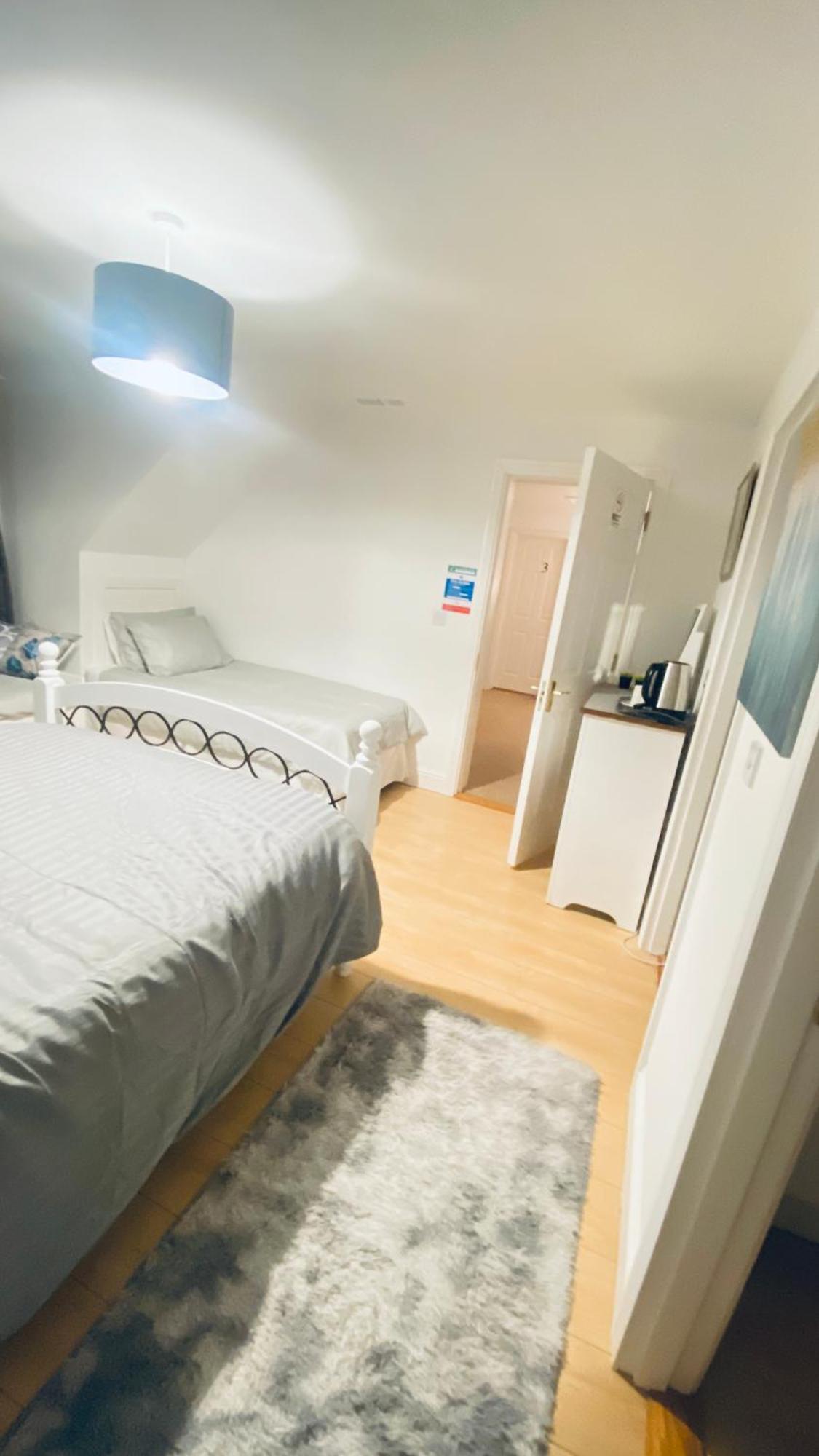 Bed and Breakfast Sonas House Килкенни Экстерьер фото