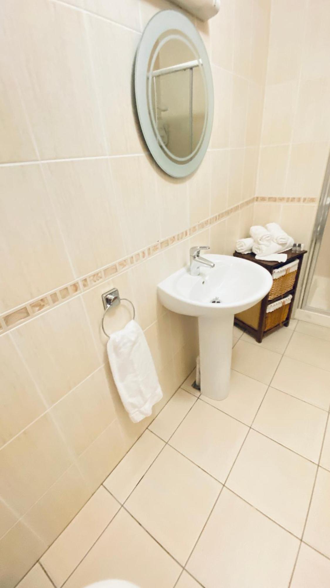 Bed and Breakfast Sonas House Килкенни Экстерьер фото